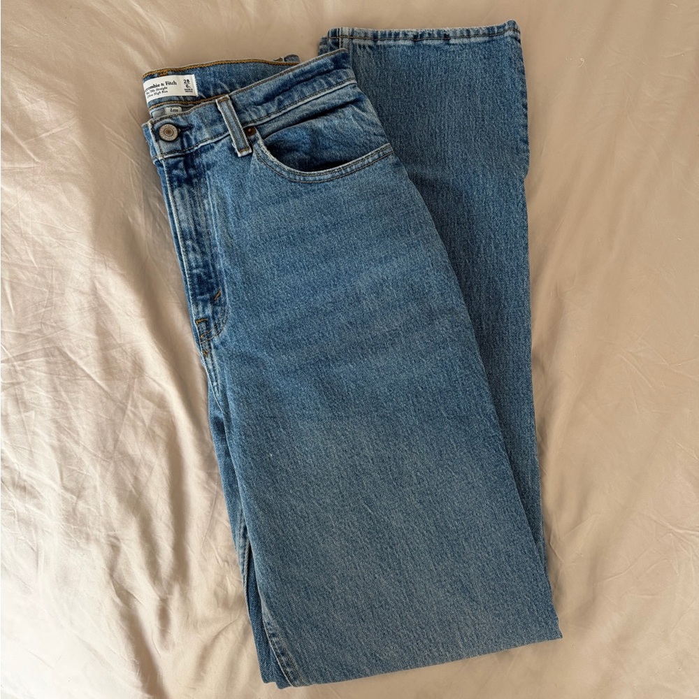Abercrombie & Fitch 90s Straight Leg Blue Jeans